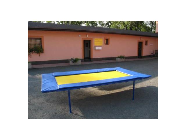 Trampolína tělocvičná 3,6x2,15 m, kovové pružiny