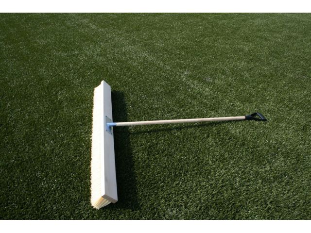 Kartáč na antuku, délka 140 cm, pětiřadý, s násadou