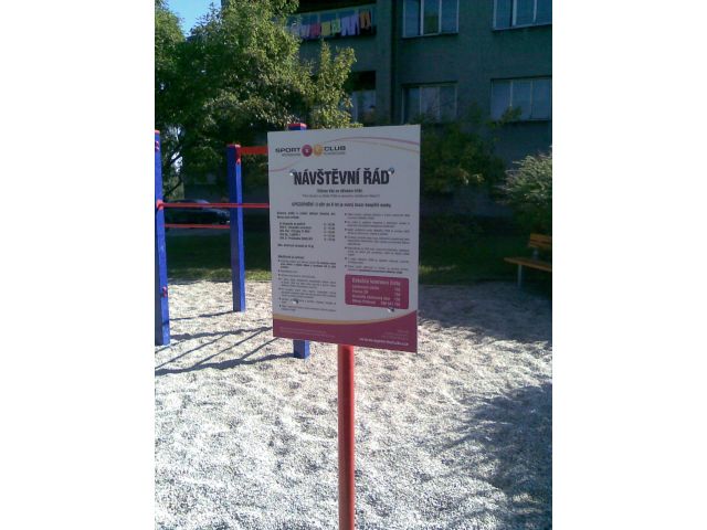 Informační tabule, provozní řád na dětská nebo workoutové hřiště 