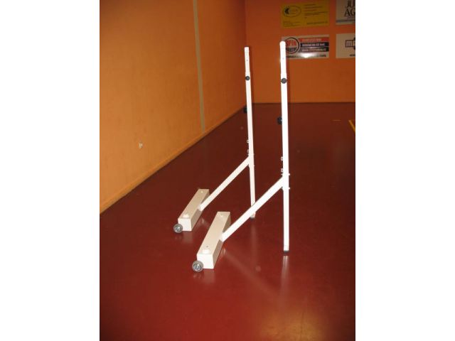 Badmintonové sloupky - mobilní na kolečkách, se závažím plněným pískem - CERTIFIKÁT 