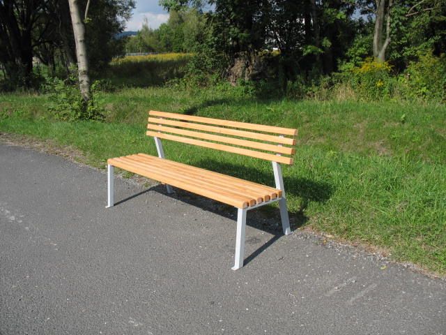 Lavička KOPŘ s opěradlem, dubové latě, délka 1800 mm, šířka 440 mm