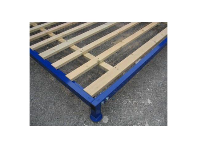 Pojízdná hliníková konstrukce 200 x 340 cm pod doskočiště + dřevěný rošt