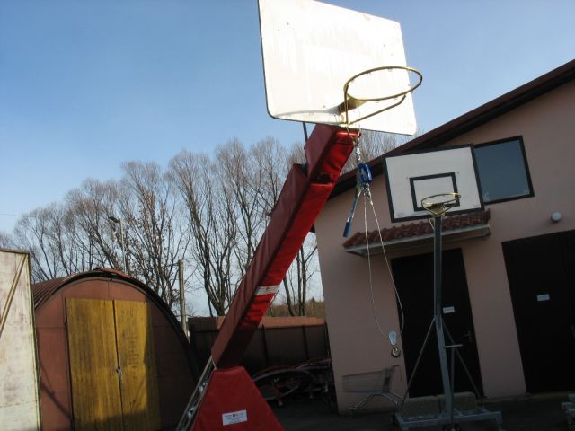 Ochranný kryt na streetbalovou konstrukci pojízdnou, vysazení 2,25 m (inv.č. 11638)