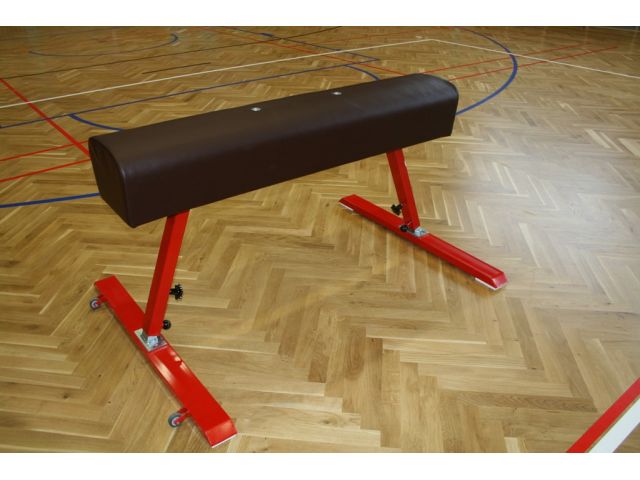 Gymnastický kůň bez madel, kůže, nastavitelná výška 90-120 cm