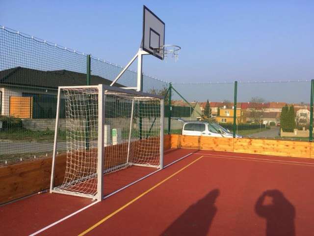 Branka na házenou 2x3 m (ZN) s basketbalovou konstrukcí