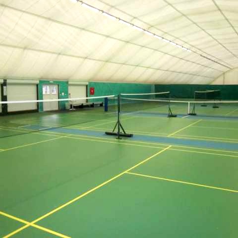 badmintonové kurty